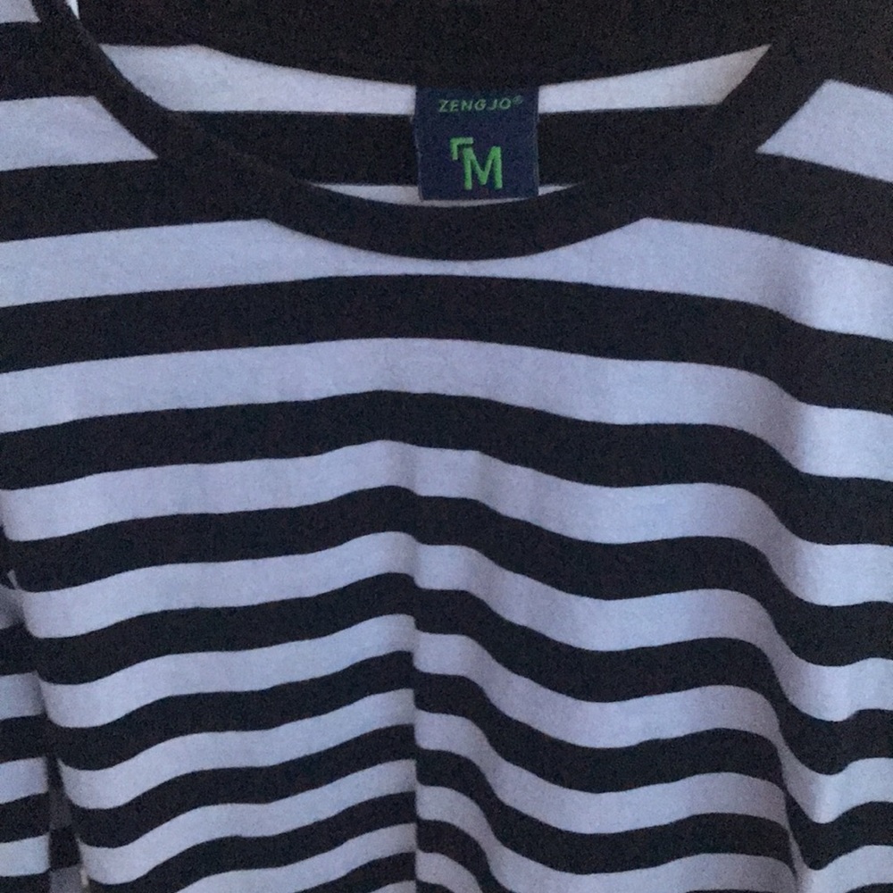 black and white stripped long sleeve - Picture 3 of 3